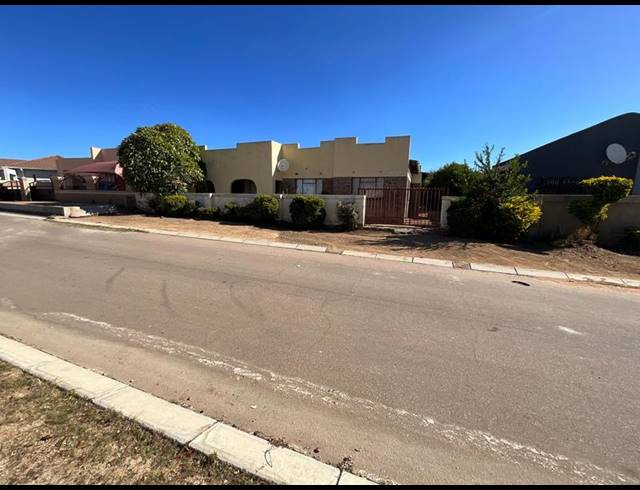 3 BEDROOM HOUSE FOR SALE IN MANKWENG